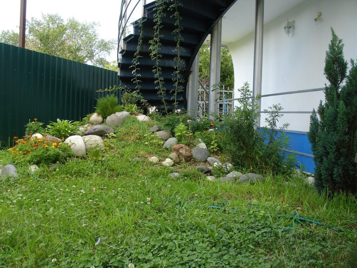Hotel Iceberg Pizunda Exterior foto